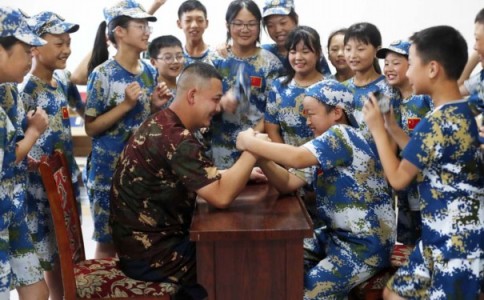 漳州市诏安县叛逆特训学校解决孩子不去学校，先做评估！